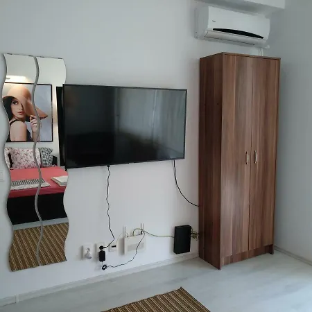 Tomis Plus Studio 2 *
